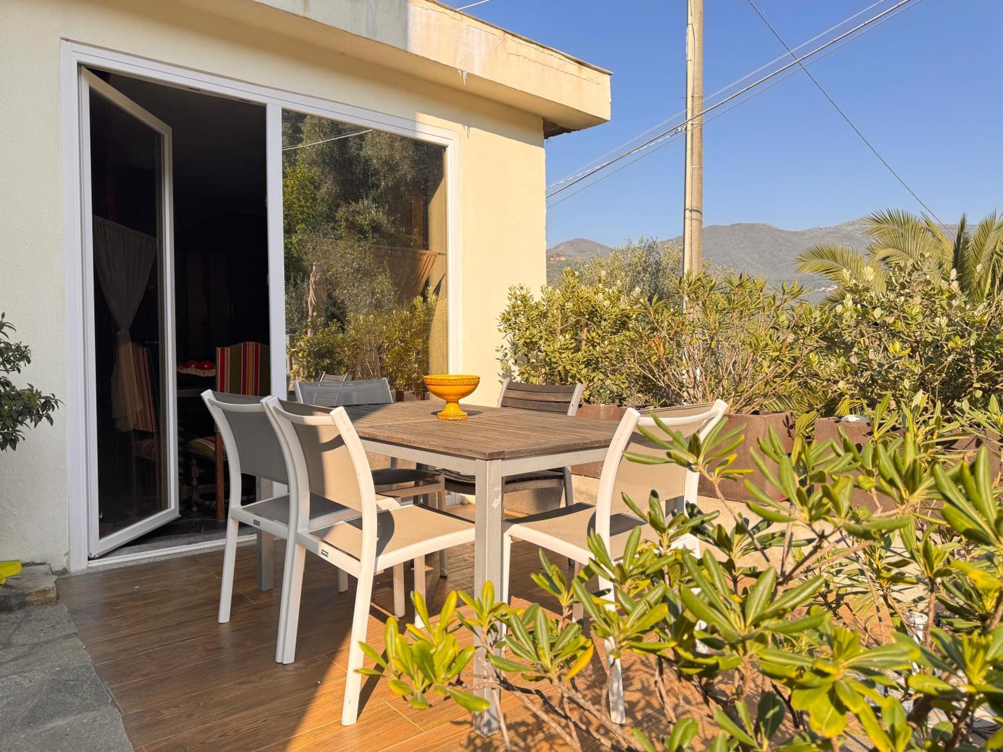 Casa Bisou Italia Wifi Et Parking Free Privato Villa Diano San Pietro Екстериор снимка