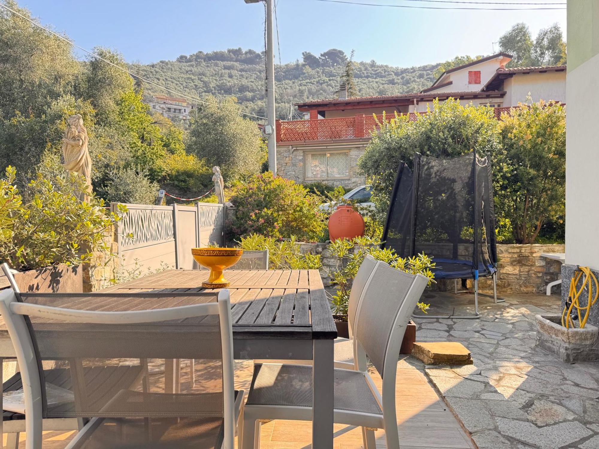 Casa Bisou Italia Wifi Et Parking Free Privato Villa Diano San Pietro Екстериор снимка